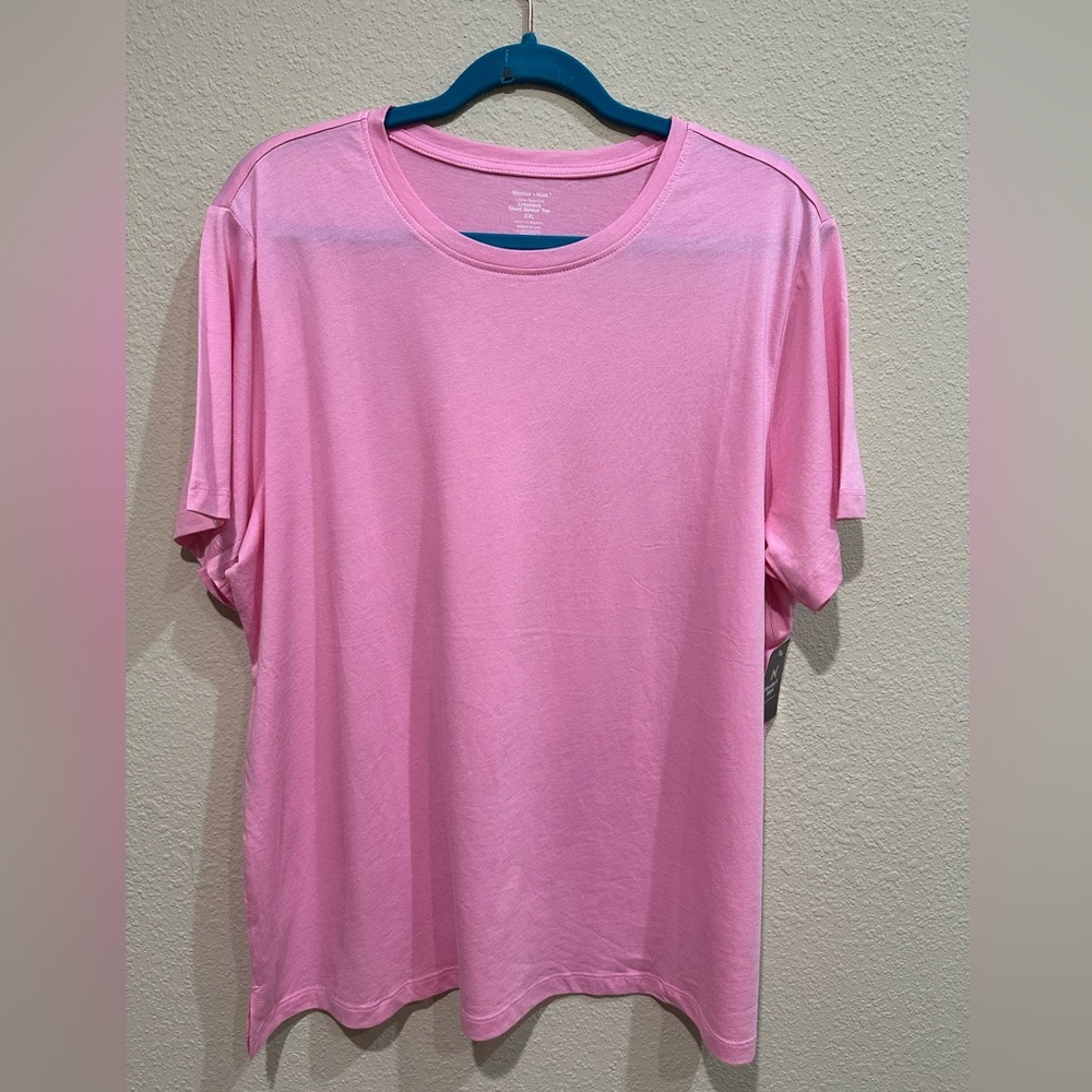 Nwt crew neck short sleeve tee. 40% modal & 60% cotton.Very soft and luxurious.